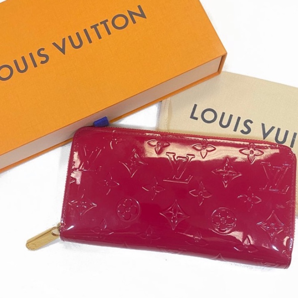 Louis Vuitton Ziply Wallet